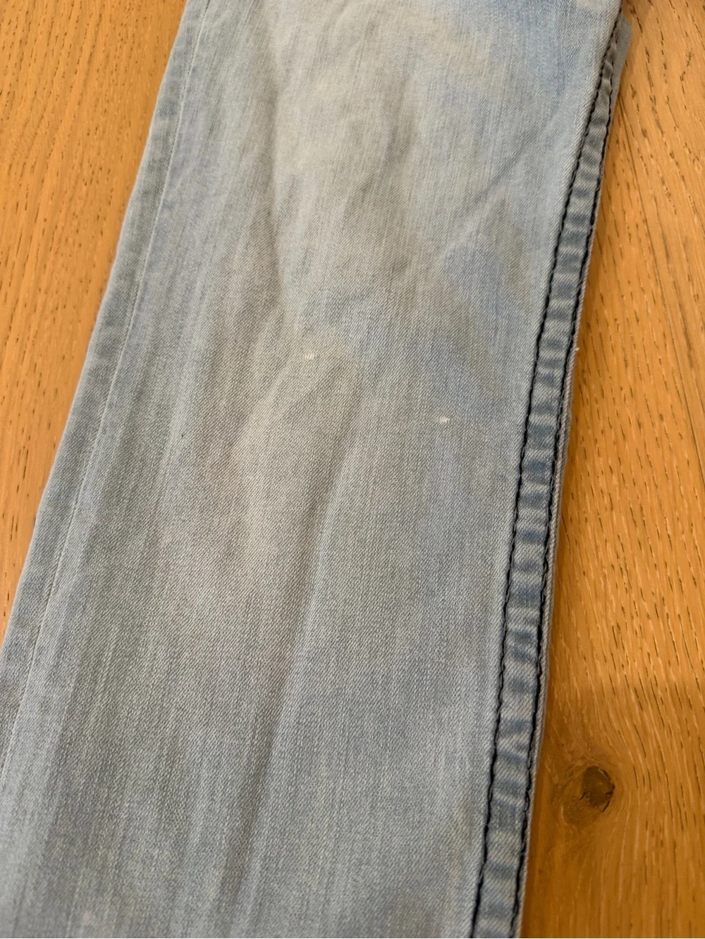True Religion Men’s Rocco Relaxed Light Wash Skinny Jeans - Light Blue 34